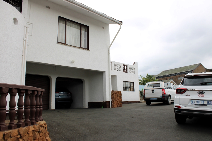 4 Bedroom Property for Sale in Burlington Heights KwaZulu-Natal