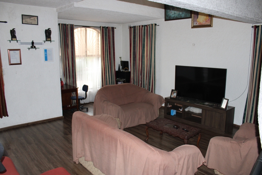 4 Bedroom Property for Sale in Burlington Heights KwaZulu-Natal