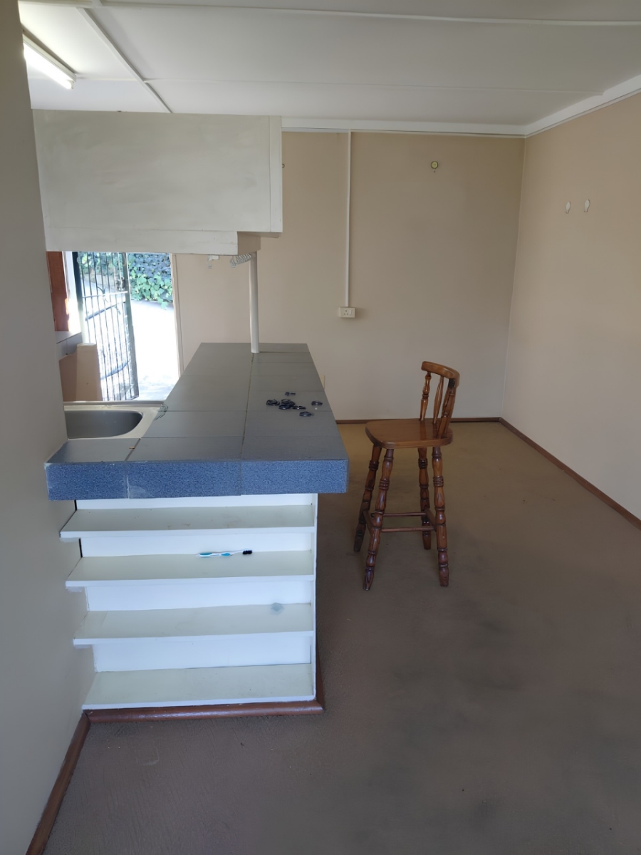 1 Bedroom Property for Sale in Prestbury KwaZulu-Natal