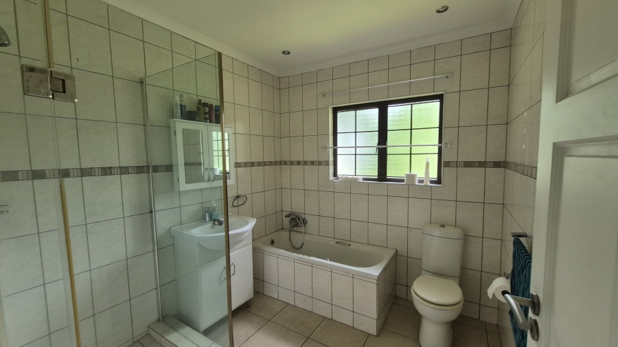 3 Bedroom Property for Sale in Dawncliffe KwaZulu-Natal
