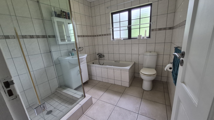 3 Bedroom Property for Sale in Dawncliffe KwaZulu-Natal