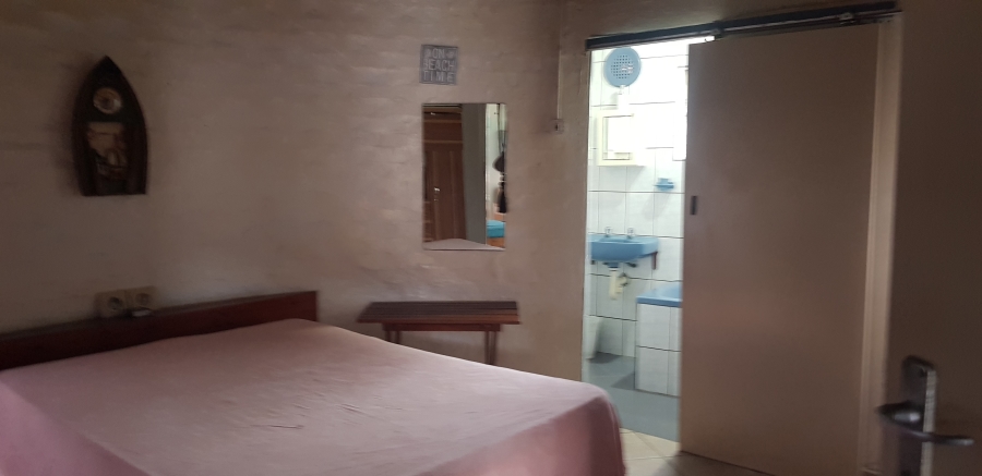 2 Bedroom Property for Sale in Hibberdene KwaZulu-Natal