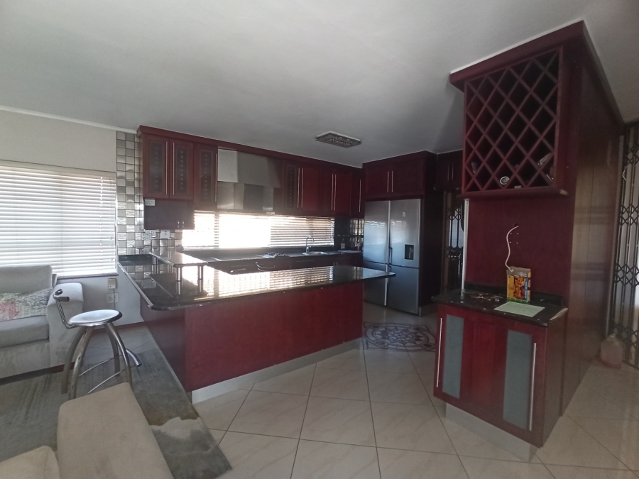 8 Bedroom Property for Sale in Isipingo Hills KwaZulu-Natal