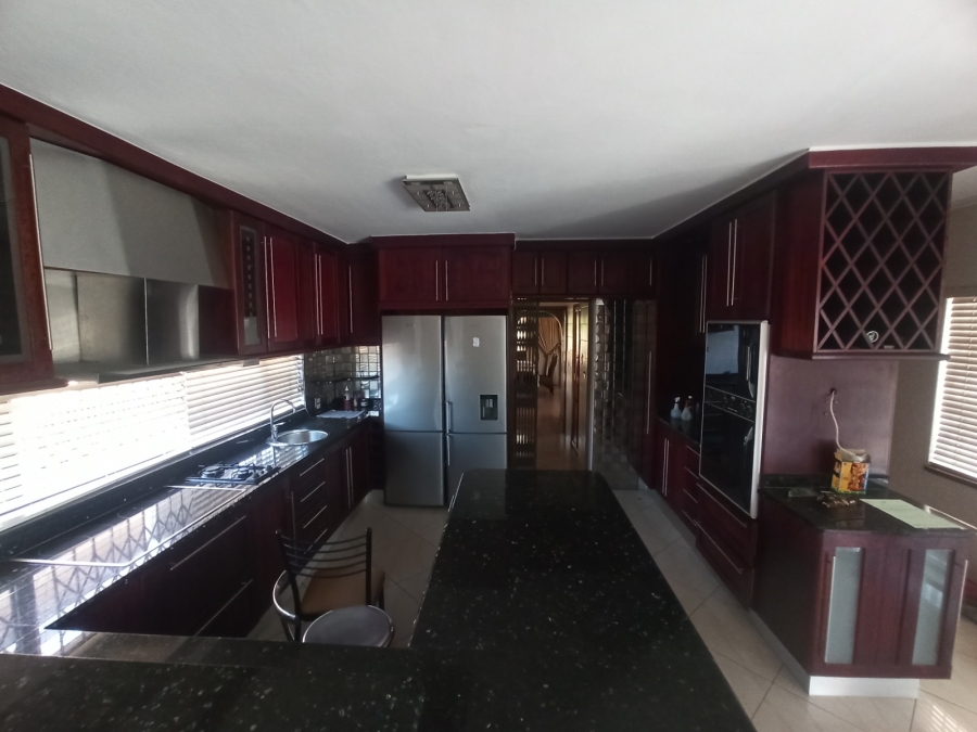 8 Bedroom Property for Sale in Isipingo Hills KwaZulu-Natal