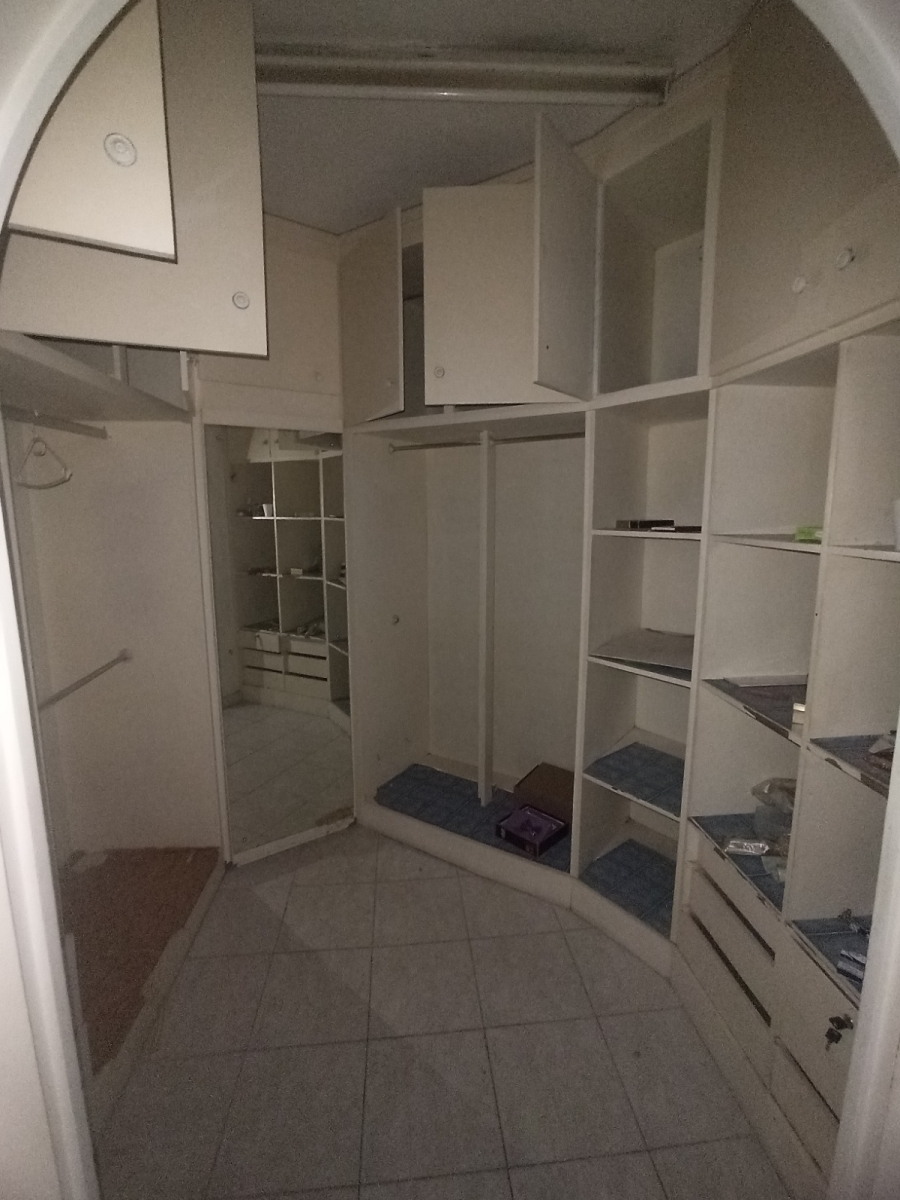 8 Bedroom Property for Sale in Isipingo Hills KwaZulu-Natal