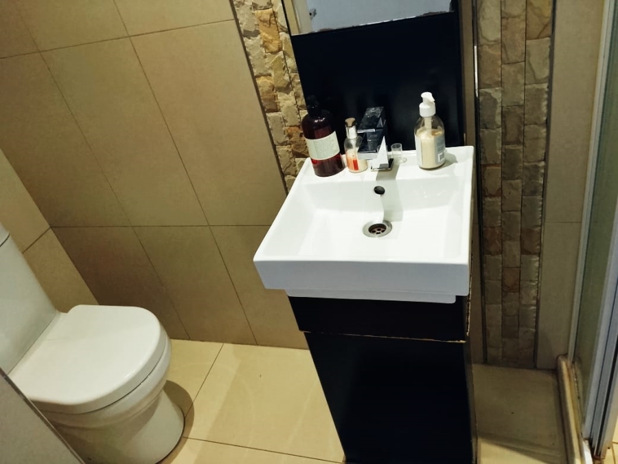 To Let 3 Bedroom Property for Rent in Avoca KwaZulu-Natal