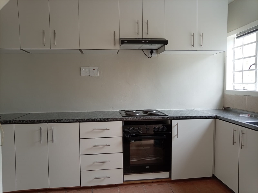 2 Bedroom Property for Sale in Northcroft KwaZulu-Natal