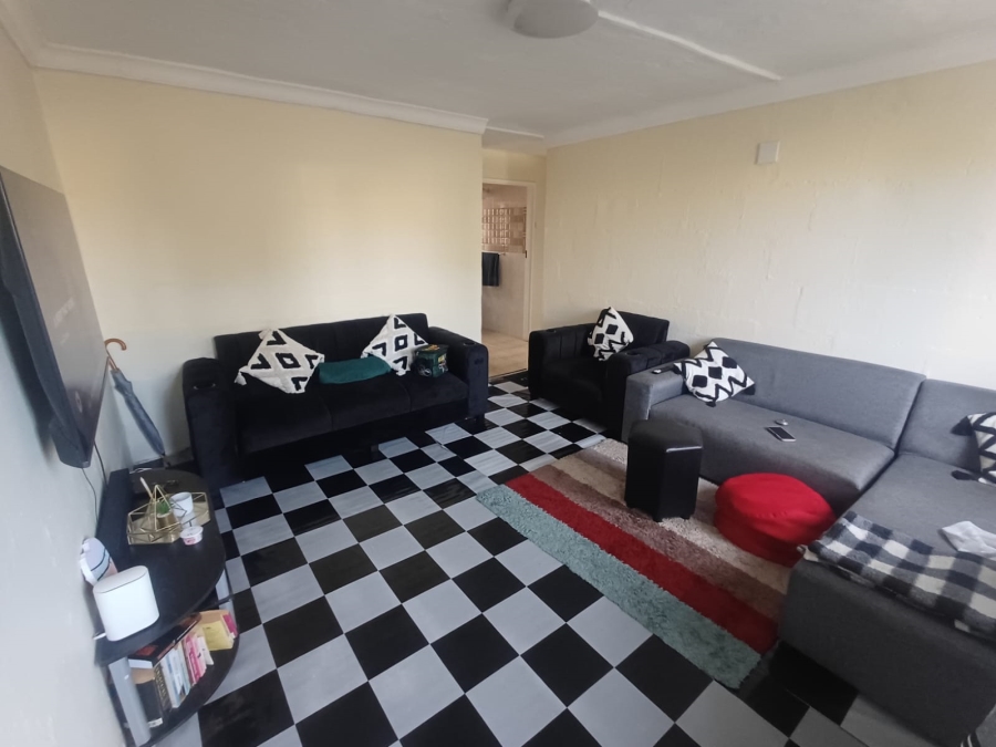 2 Bedroom Property for Sale in Stonebridge KwaZulu-Natal