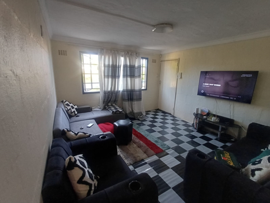 2 Bedroom Property for Sale in Stonebridge KwaZulu-Natal