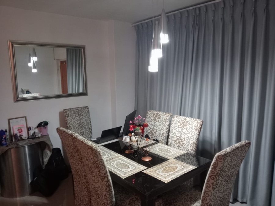 2 Bedroom Property for Sale in Morningside KwaZulu-Natal