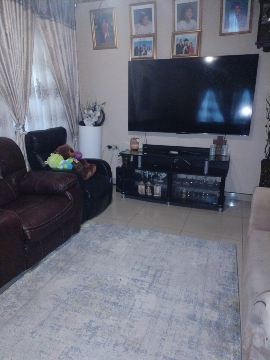 3 Bedroom Property for Sale in Brookdale KwaZulu-Natal