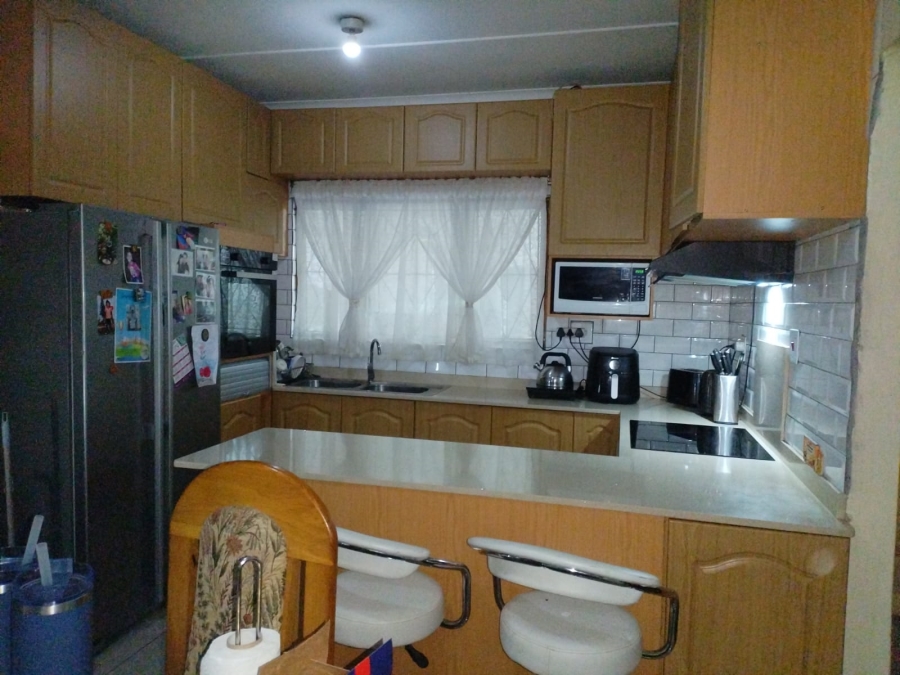 3 Bedroom Property for Sale in Brookdale KwaZulu-Natal