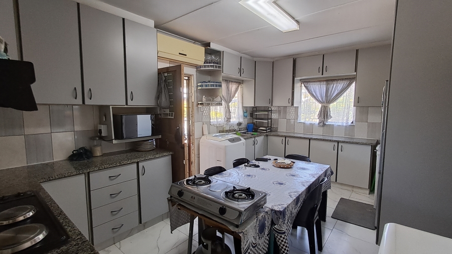 3 Bedroom Property for Sale in Savannah Park KwaZulu-Natal