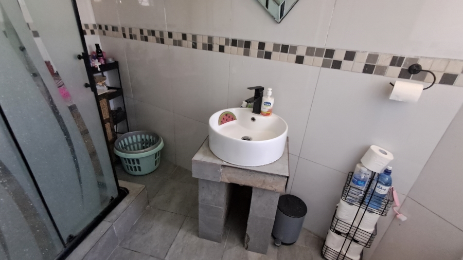 3 Bedroom Property for Sale in Savannah Park KwaZulu-Natal