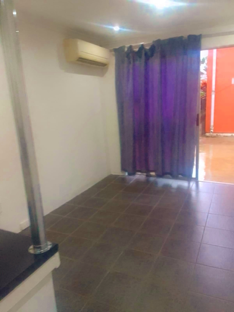 1 Bedroom Property for Sale in Sunford KwaZulu-Natal