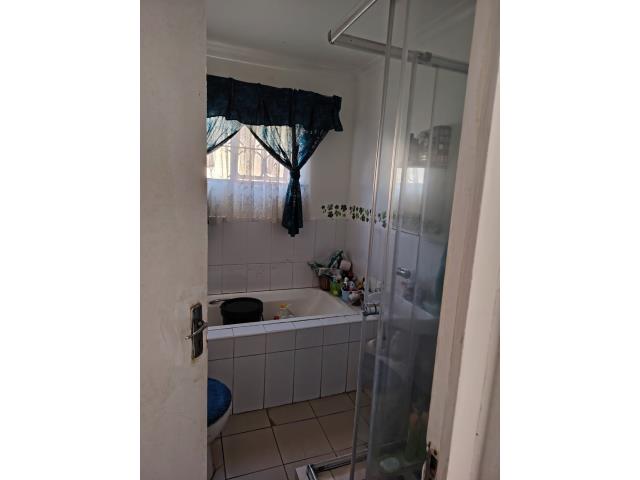 2 Bedroom Property for Sale in Escombe KwaZulu-Natal