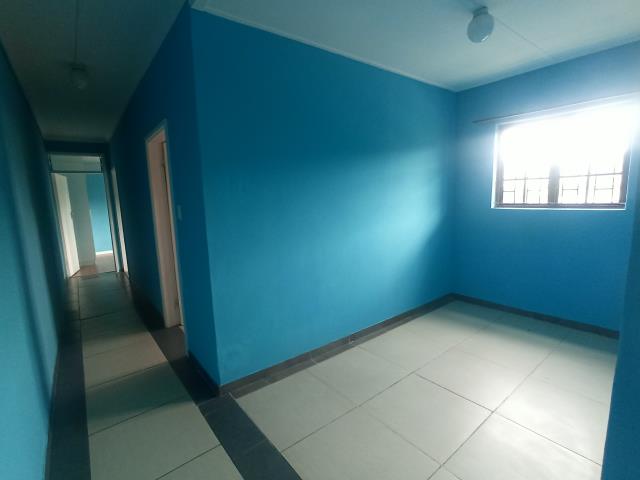 6 Bedroom Property for Sale in Umhlatuzana KwaZulu-Natal