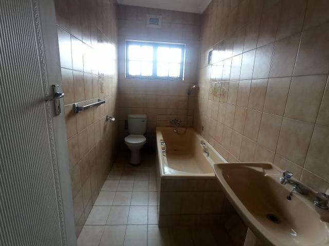 6 Bedroom Property for Sale in Umhlatuzana KwaZulu-Natal