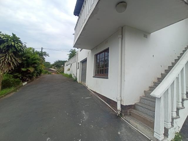 6 Bedroom Property for Sale in Umhlatuzana KwaZulu-Natal