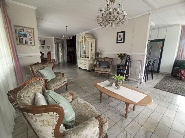 6 Bedroom Property for Sale in Umhlatuzana KwaZulu-Natal