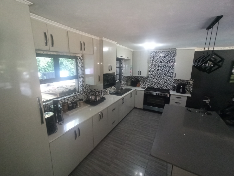 3 Bedroom Property for Sale in Shulton Park KwaZulu-Natal