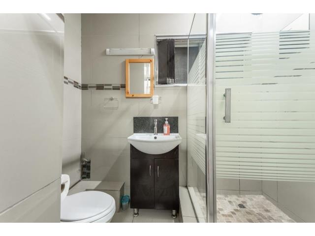 2 Bedroom Property for Sale in Amanzimtoti KwaZulu-Natal