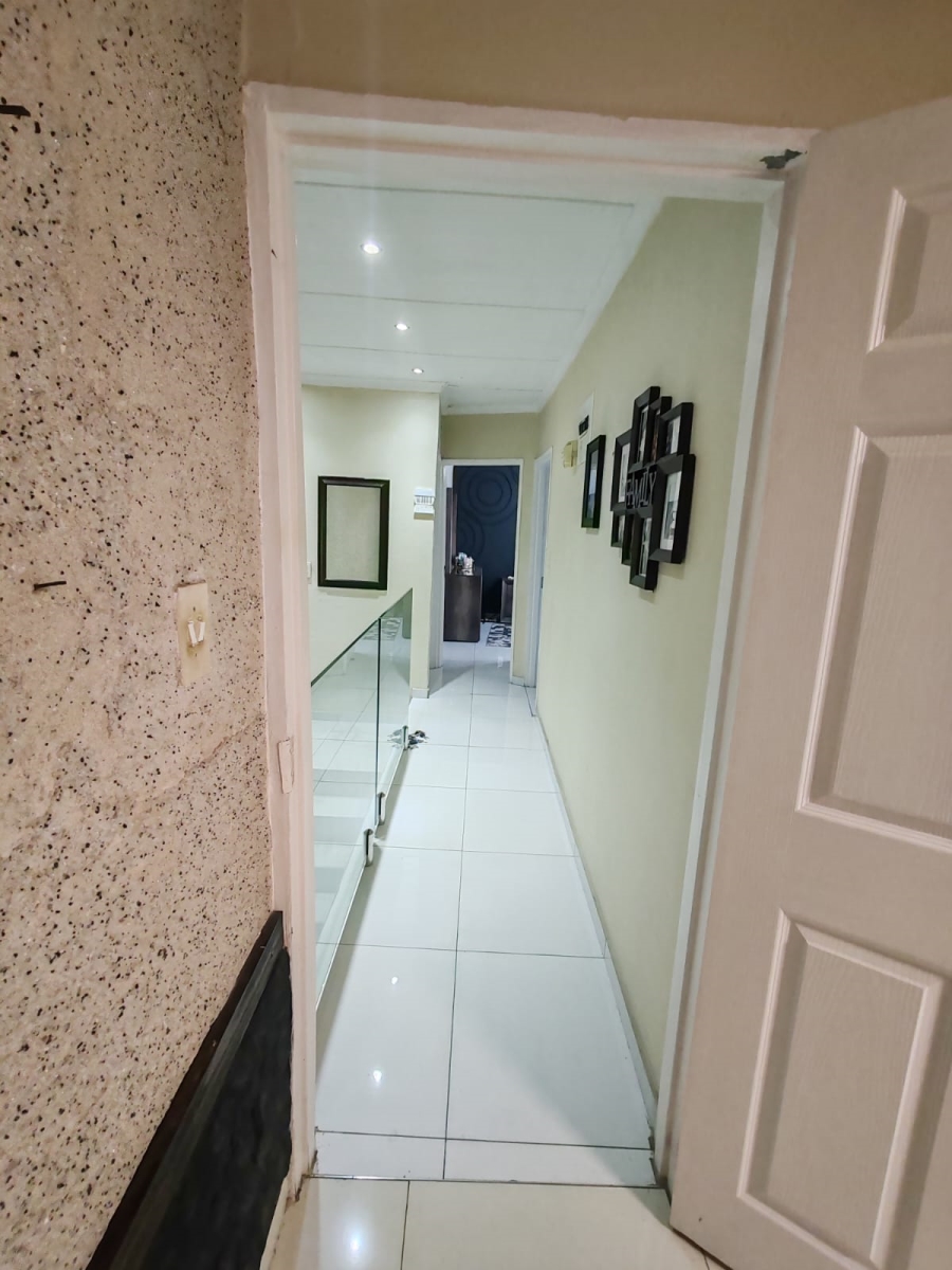 3 Bedroom Property for Sale in Moseley Park KwaZulu-Natal