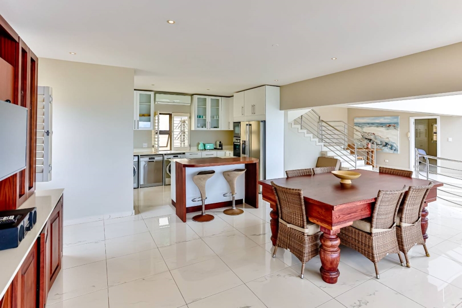 6 Bedroom Property for Sale in Sheffield Beach KwaZulu-Natal