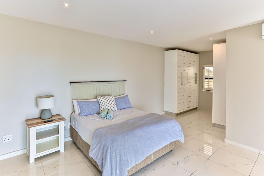 6 Bedroom Property for Sale in Sheffield Beach KwaZulu-Natal