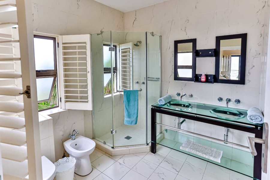 6 Bedroom Property for Sale in Sheffield Beach KwaZulu-Natal