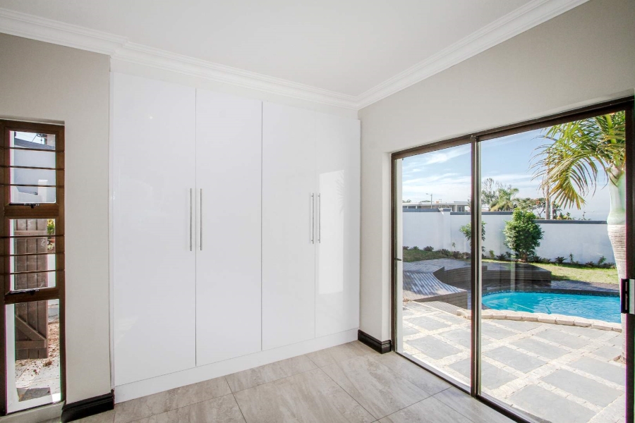 6 Bedroom Property for Sale in La Lucia KwaZulu-Natal