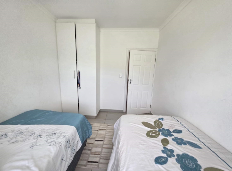 To Let 3 Bedroom Property for Rent in Kloof KwaZulu-Natal