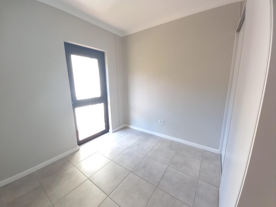 To Let 2 Bedroom Property for Rent in Waterfall KwaZulu-Natal