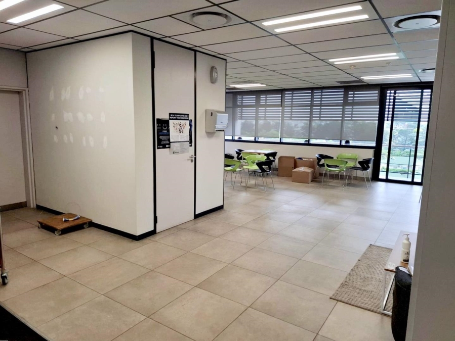 To Let Commercial Property for Rent in Somerset Park KwaZulu-Natal