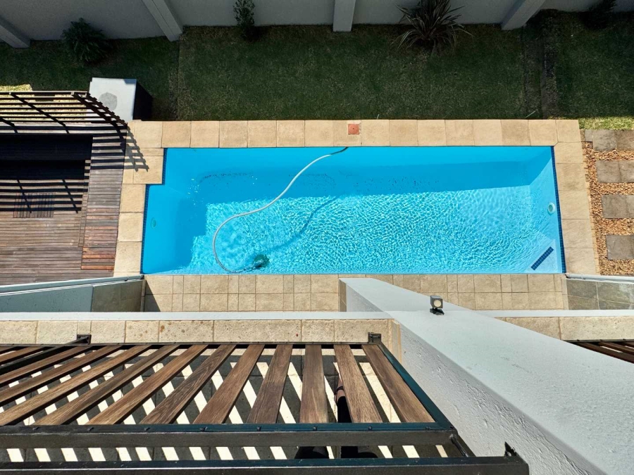 To Let 5 Bedroom Property for Rent in Izinga Ridge KwaZulu-Natal