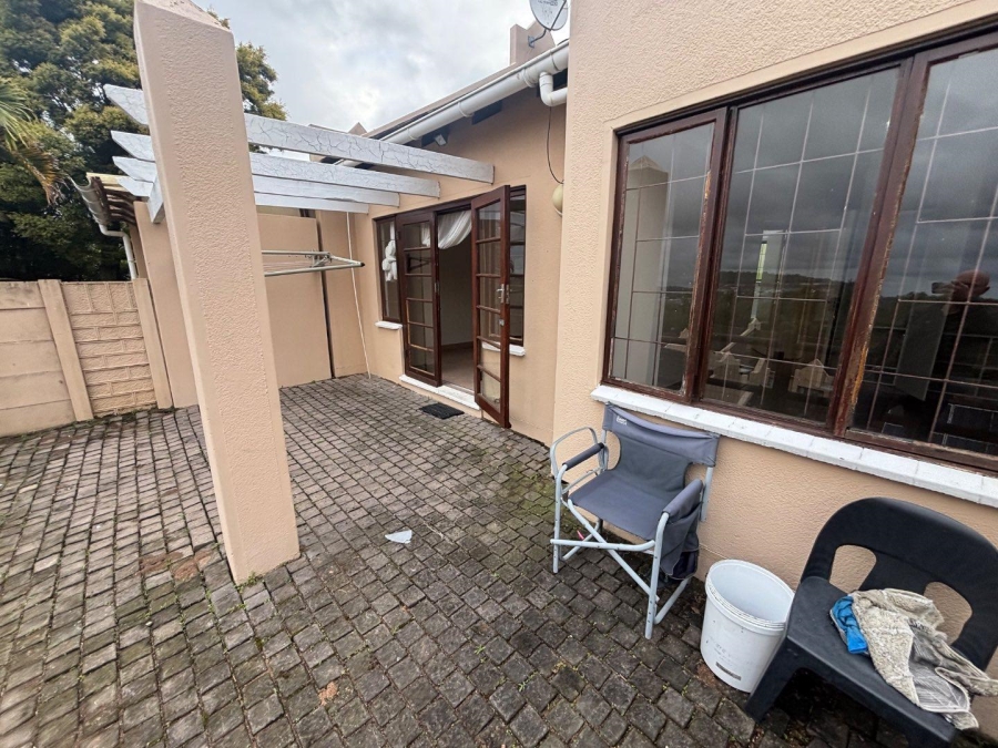 To Let 2 Bedroom Property for Rent in The Wolds KwaZulu-Natal