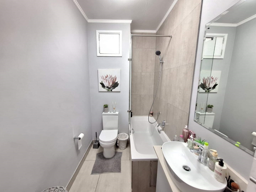 2 Bedroom Property for Sale in Cotswold Fenns KwaZulu-Natal