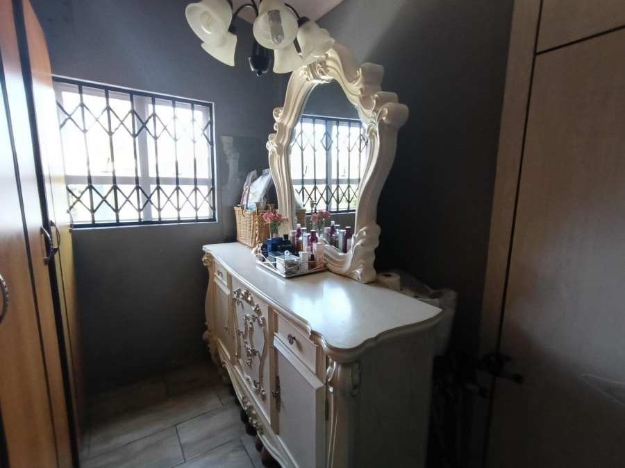 To Let 4 Bedroom Property for Rent in Pinelands KwaZulu-Natal