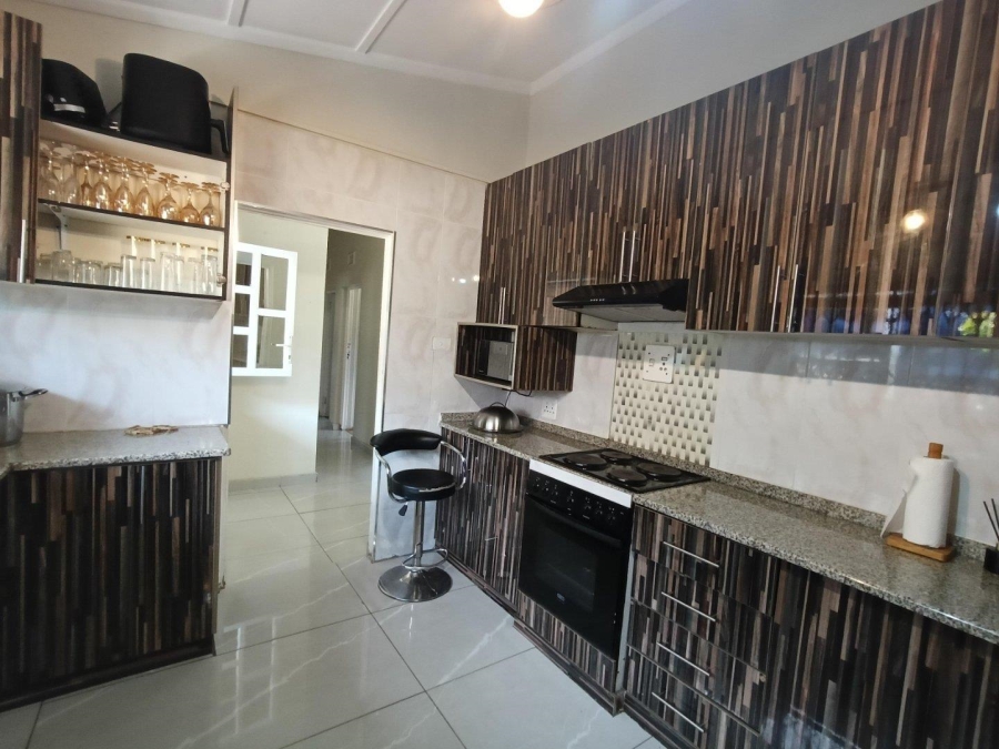 To Let 4 Bedroom Property for Rent in Pinelands KwaZulu-Natal