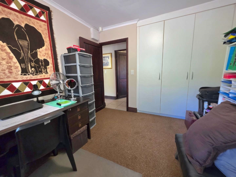 3 Bedroom Property for Sale in Crestholme KwaZulu-Natal