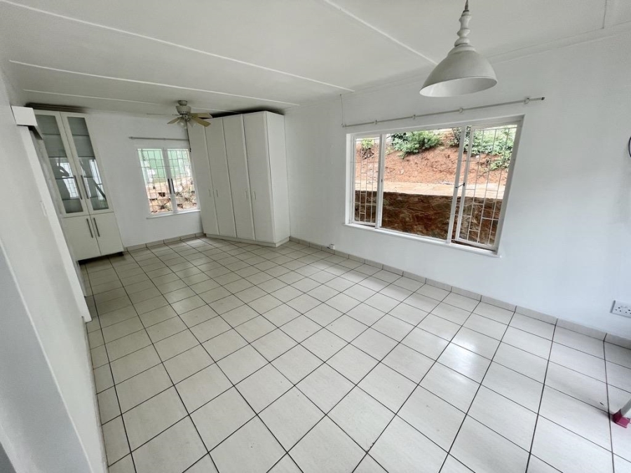 To Let 2 Bedroom Property for Rent in Herrwood Park KwaZulu-Natal