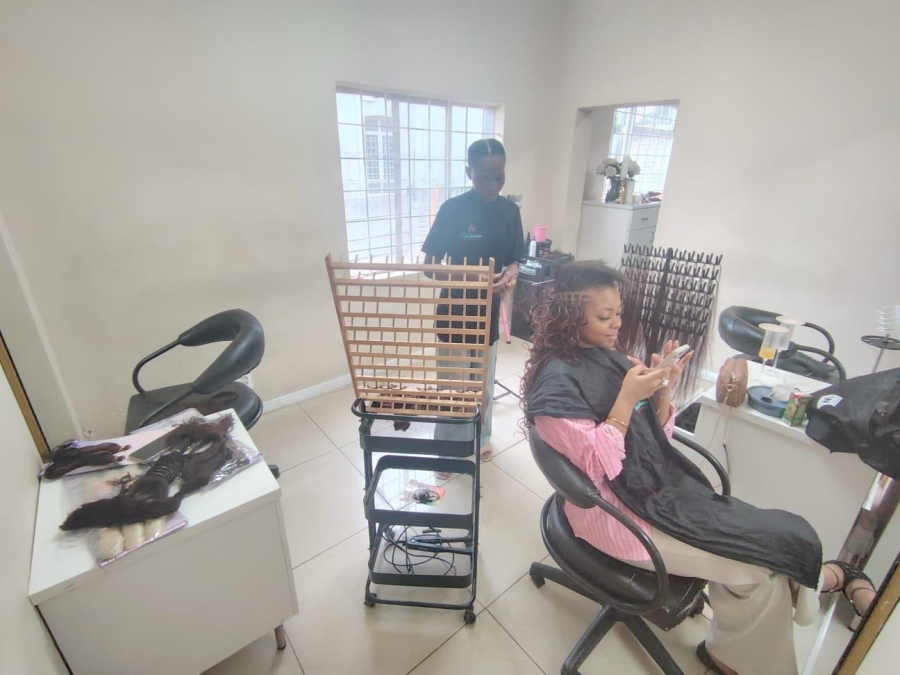 To Let commercial Property for Rent in Bulwer KwaZulu-Natal