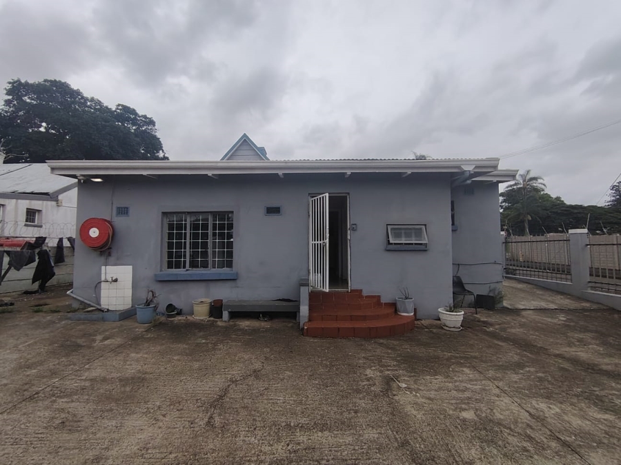 To Let commercial Property for Rent in Bulwer KwaZulu-Natal