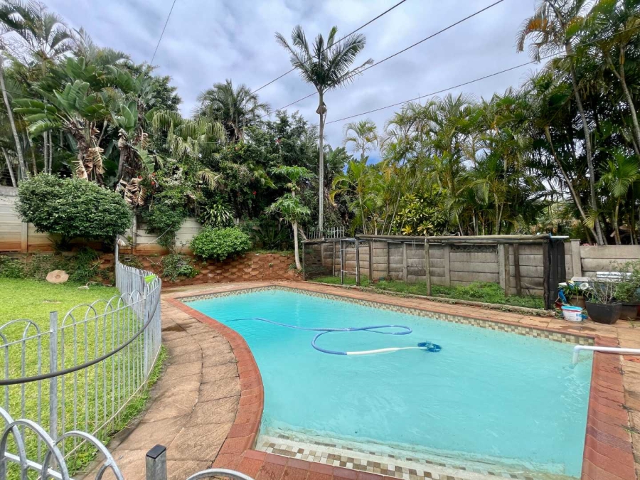 To Let 4 Bedroom Property for Rent in Glen Anil KwaZulu-Natal