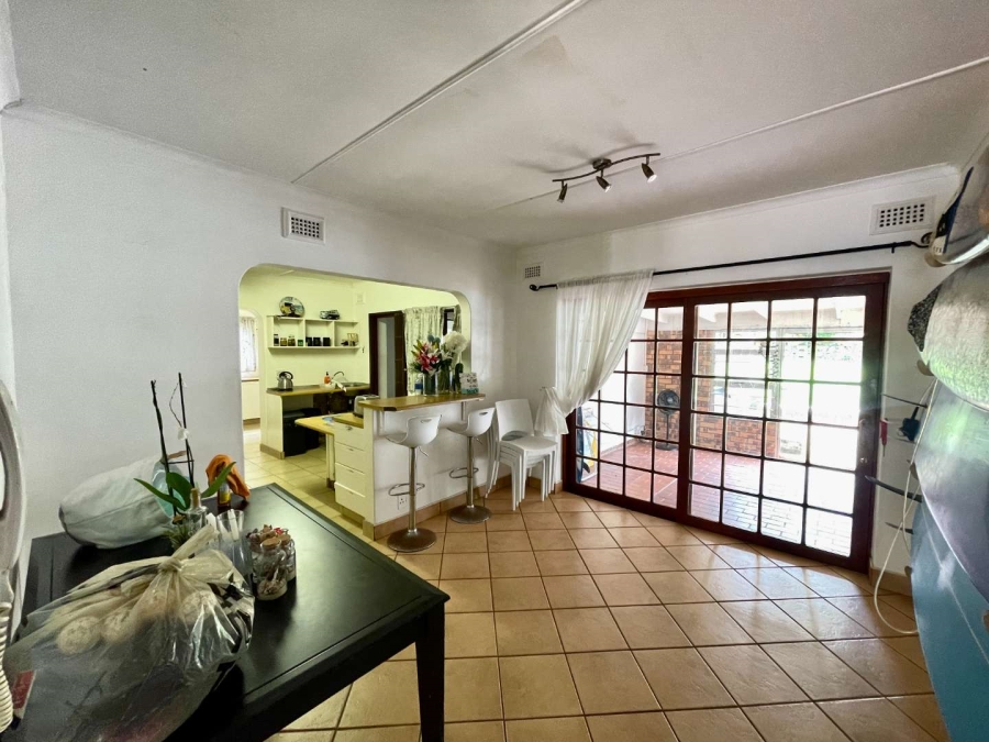 To Let 4 Bedroom Property for Rent in Glen Anil KwaZulu-Natal