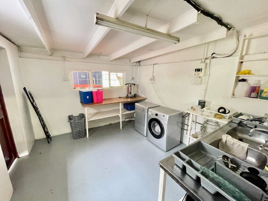 To Let 4 Bedroom Property for Rent in Glen Anil KwaZulu-Natal