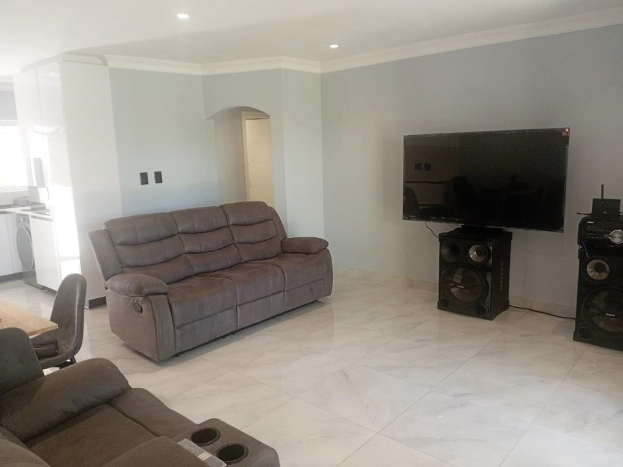 To Let 2 Bedroom Property for Rent in Glen Hills KwaZulu-Natal