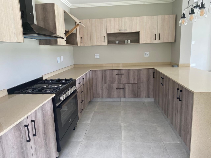 To Let 3 Bedroom Property for Rent in Palm Lakes Estate KwaZulu-Natal