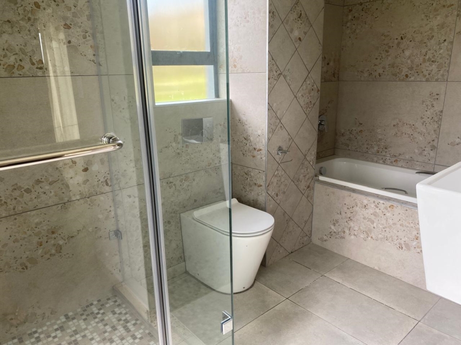 To Let 3 Bedroom Property for Rent in Palm Lakes Estate KwaZulu-Natal