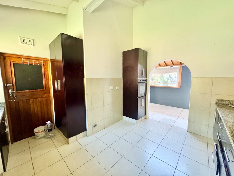 To Let 4 Bedroom Property for Rent in Umhlanga KwaZulu-Natal